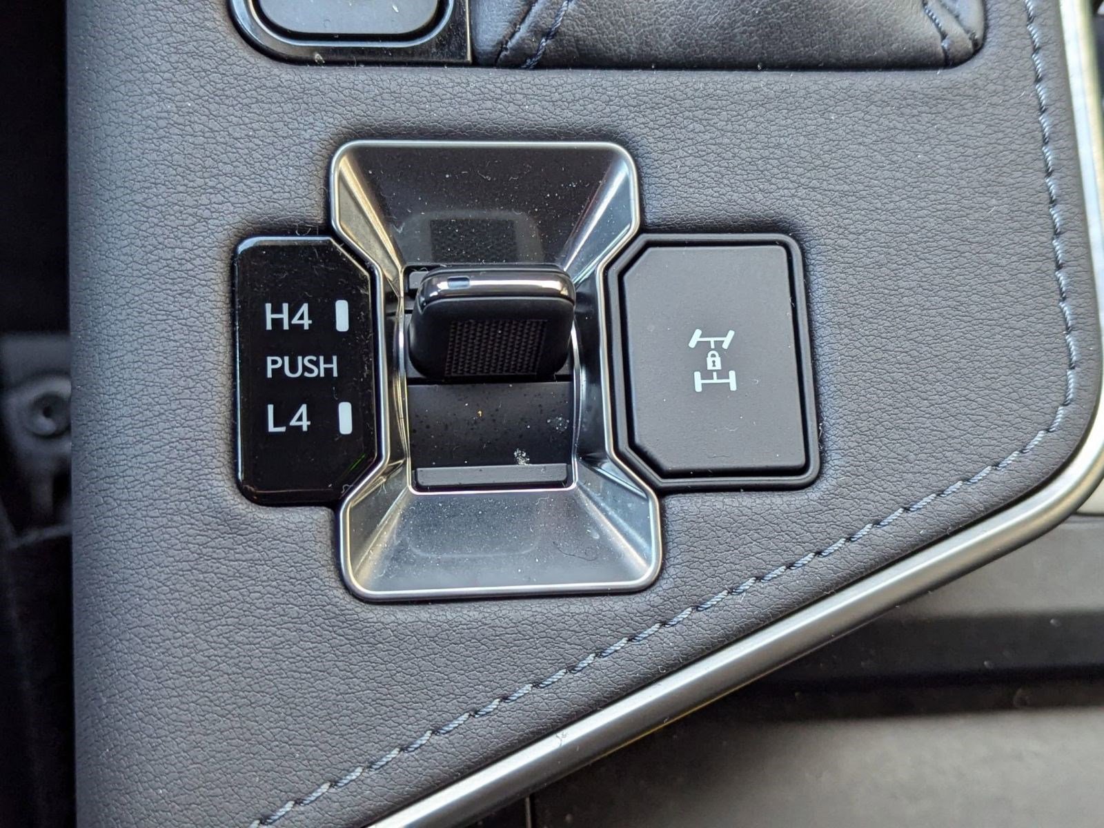 New 2026 Lexus GX 550 GX 550 Luxury image 32