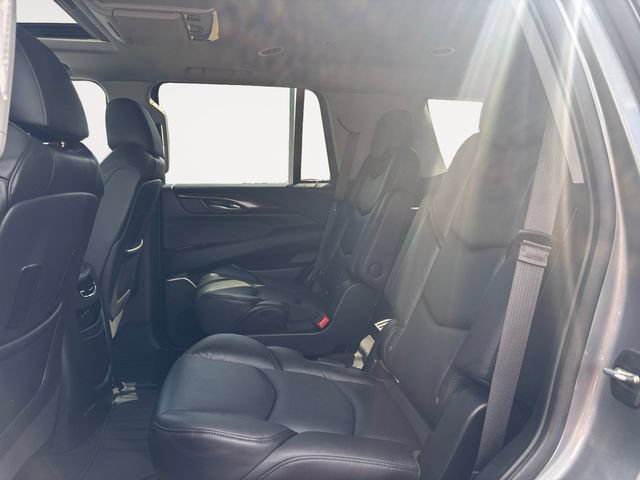 Used 2020 Cadillac Escalade Luxury AWD/4WD image 13