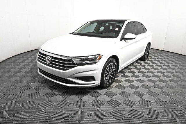 Used 2021 Volkswagen Jetta SE image 29