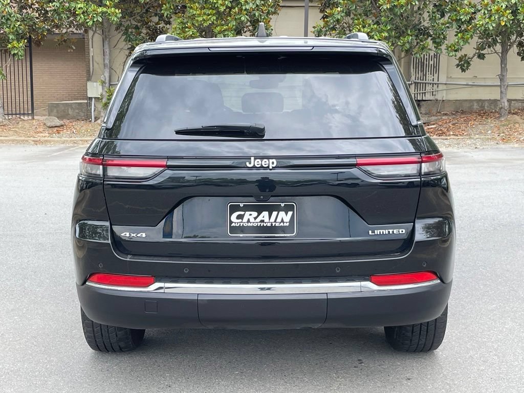 Used 2024 Jeep Grand Cherokee Limited AWD/4WD image 6