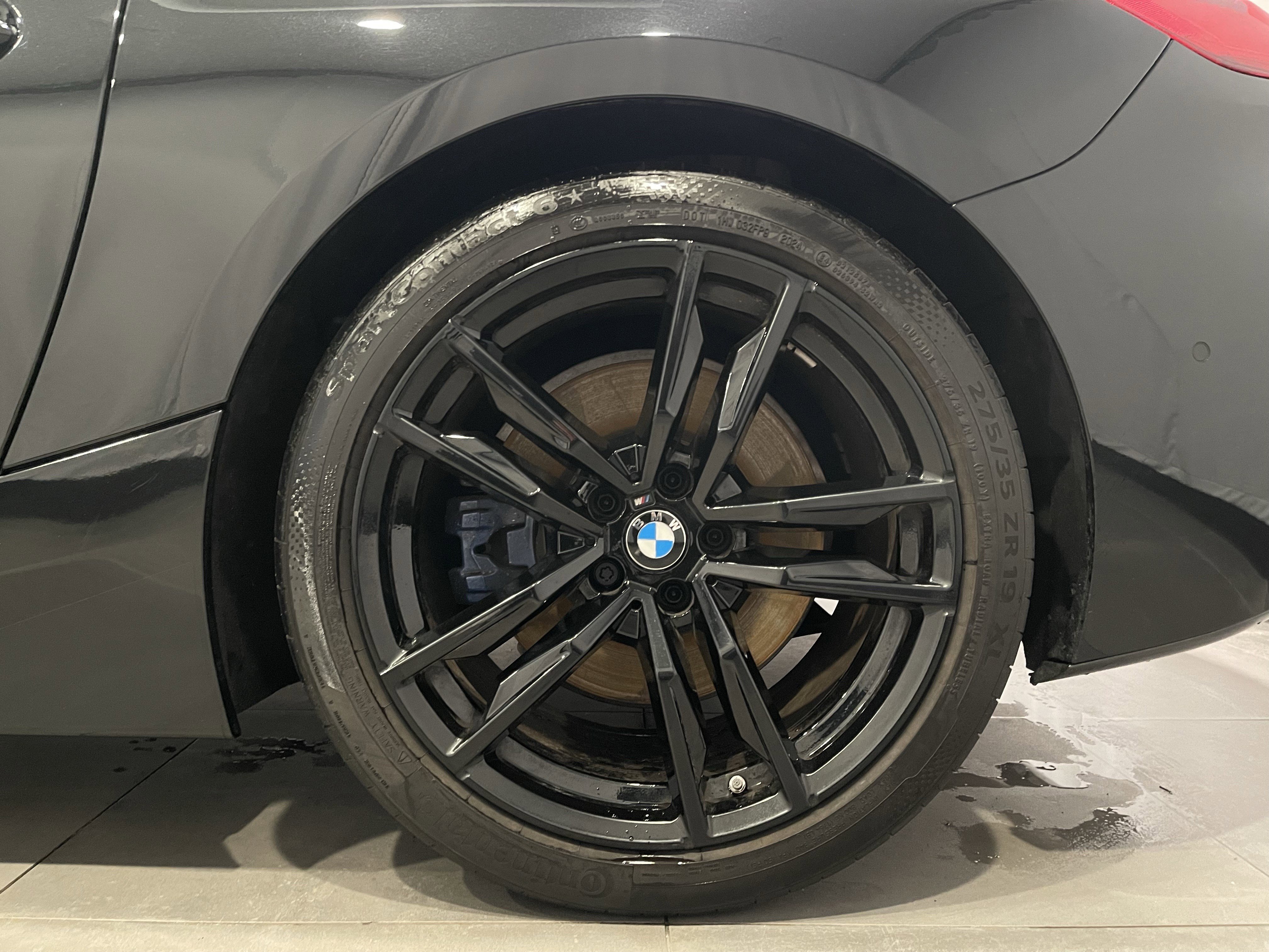 Used 2025 BMW Z4 M40i w/ Premium Package image 8