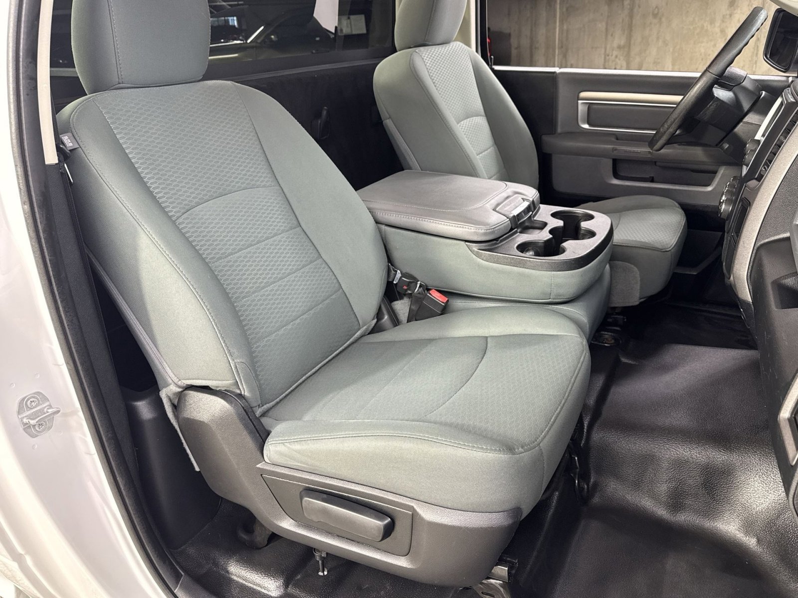 Used 2016 RAM 1500 Tradesman w/ Power & Remote Entry Group image 30