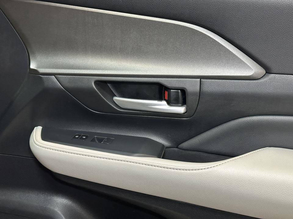 Used 2024 Toyota Grand Highlander XLE image 37