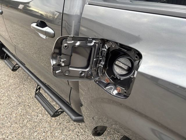 Used 2017 Toyota Tacoma SR w/ Tow Package AWD/4WD image 22