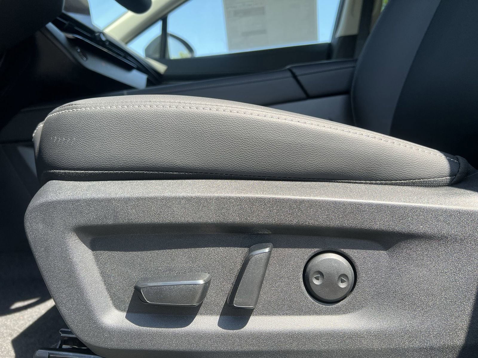 New 2025 Nissan Murano SV image 21