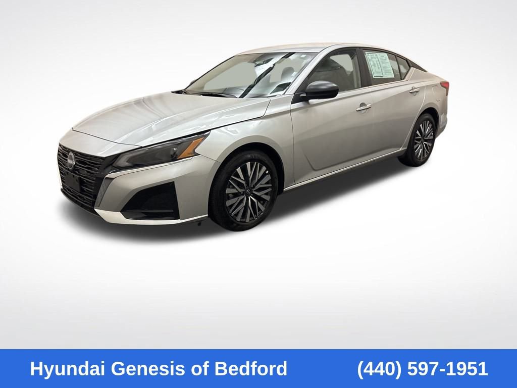 Used 2025 Nissan Altima 2.5 SV