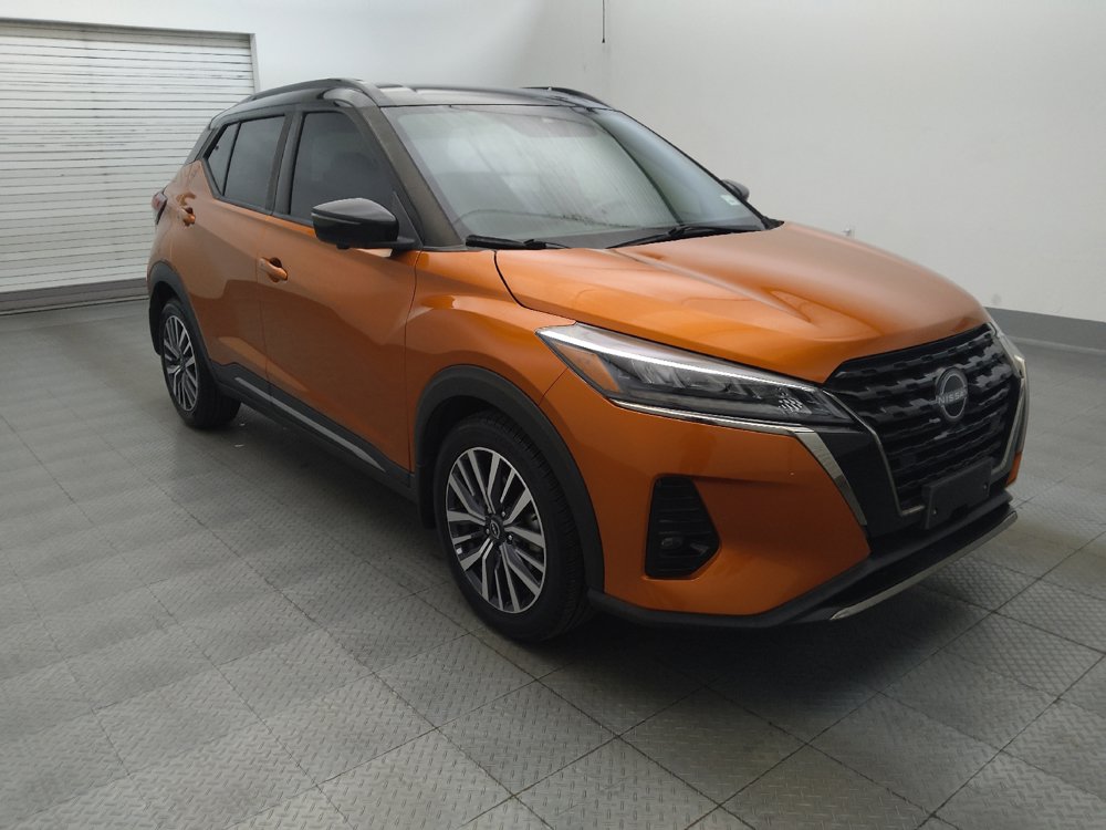 Used 2023 Nissan Kicks SR w/ SR Premium Package FWD image 13