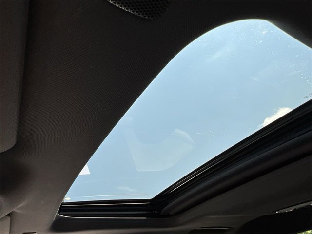 Used 2024 Chevrolet Colorado ZR2 w/ Technology Package image 25