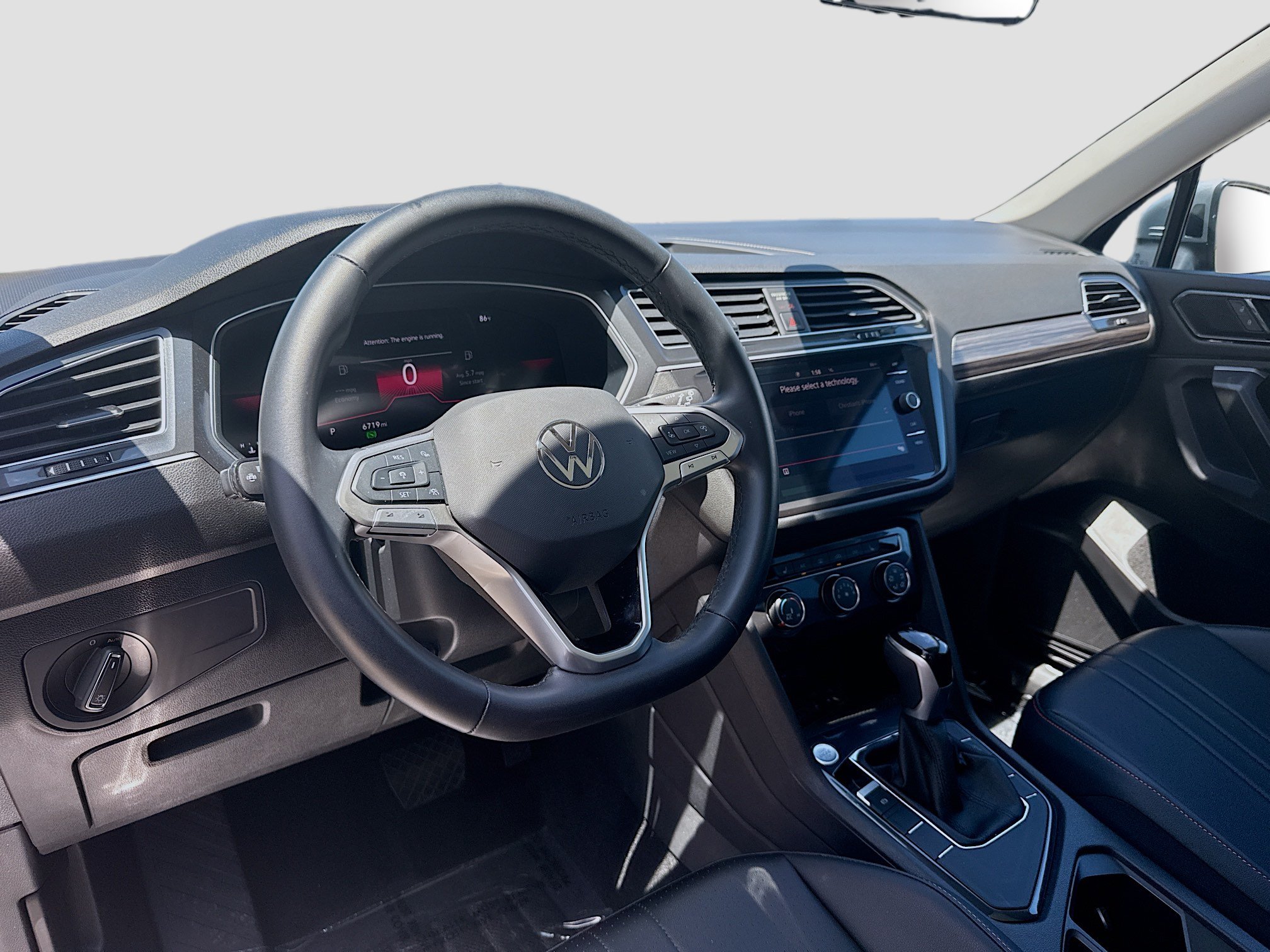 Certified 2024 Volkswagen Tiguan Wolfsburg Edition FWD image 9