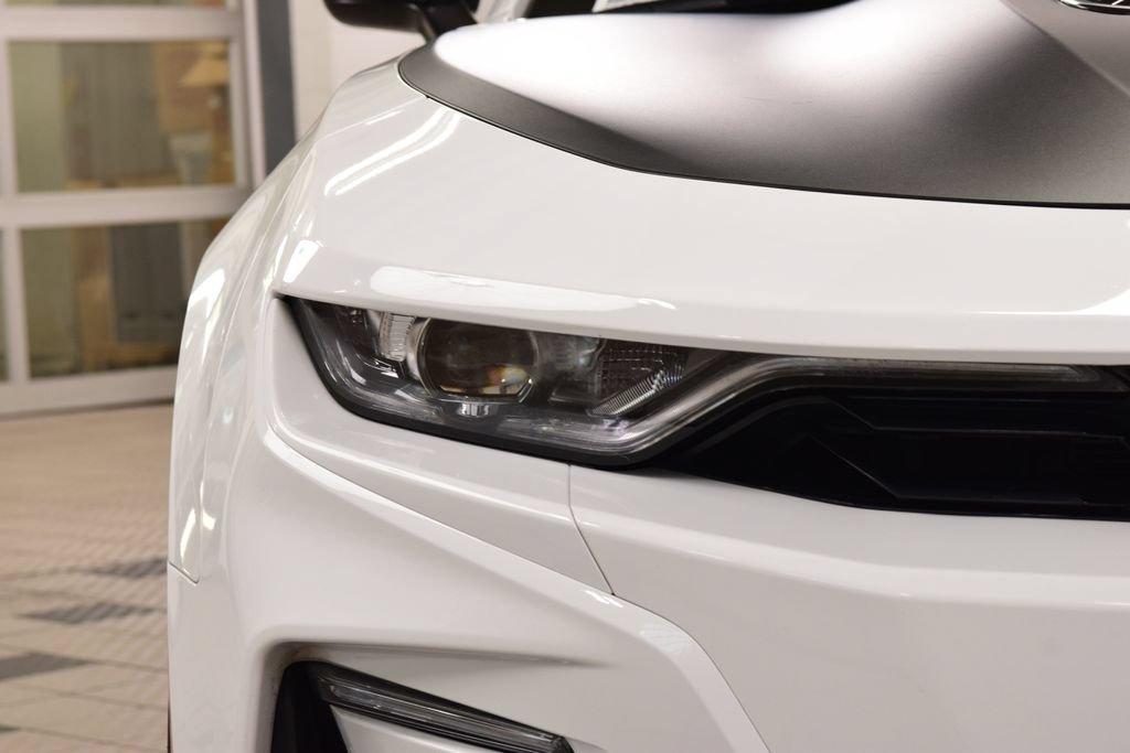 Used 2021 Chevrolet Camaro SS RWD image 12