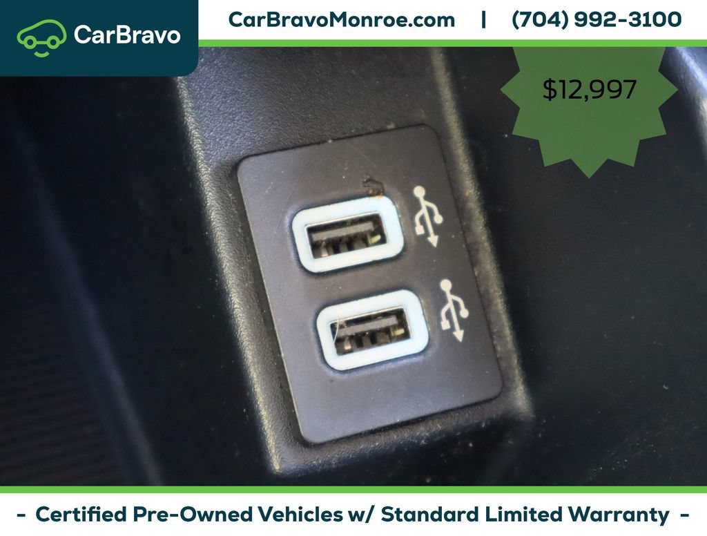Used 2020 Ford Edge SE w/ Cargo Accessory Package FWD image 30