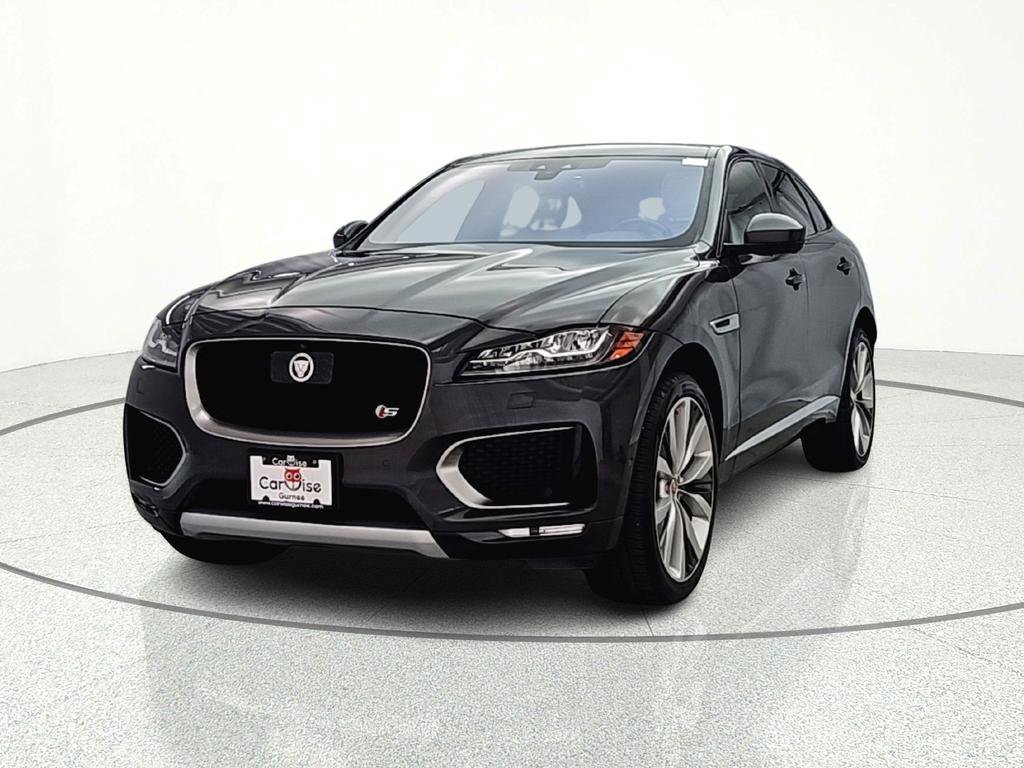 Used 2018 Jaguar F-PACE S image 2