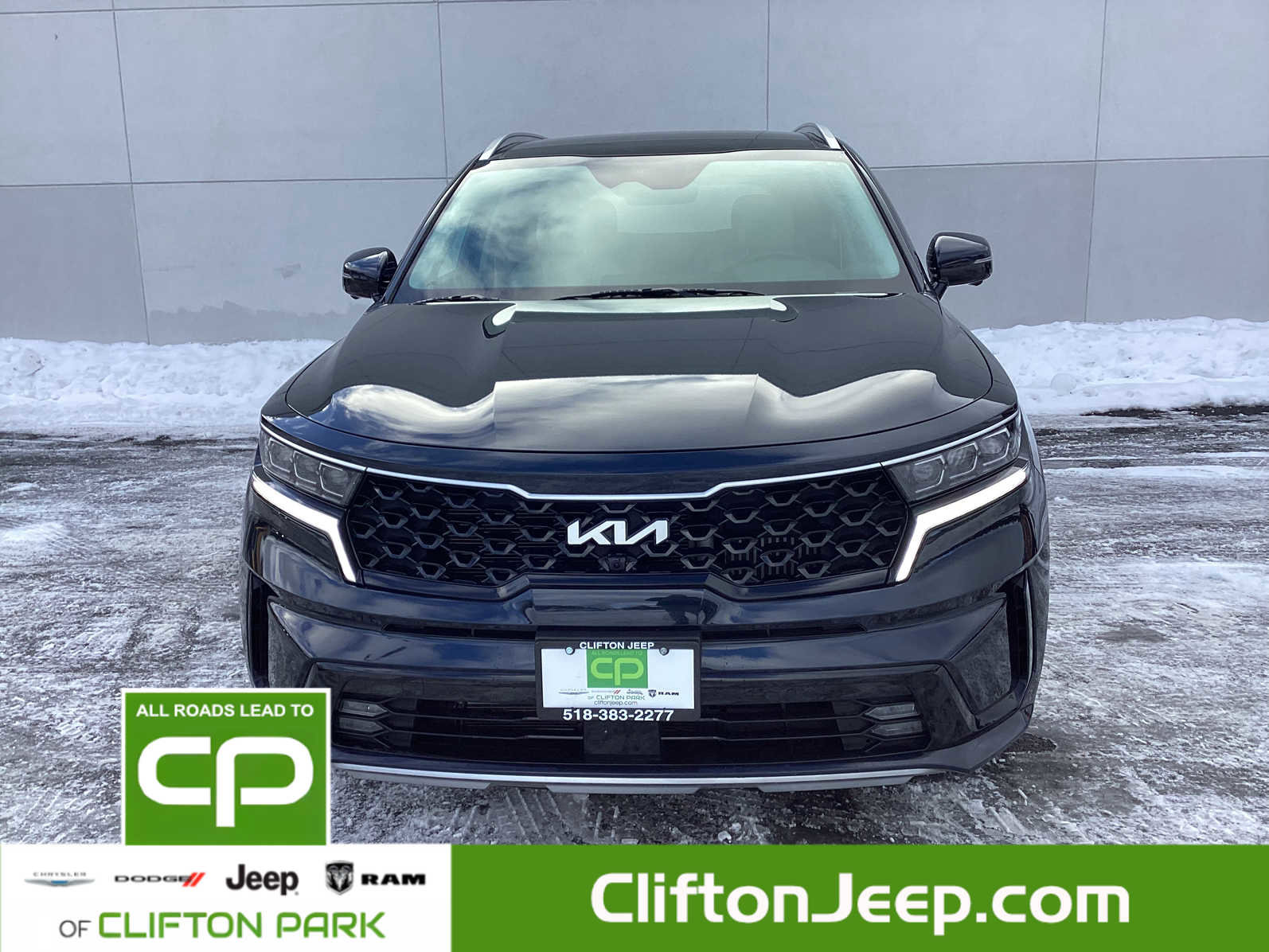 Used 2023 Kia Sorento SX Prestige image 2