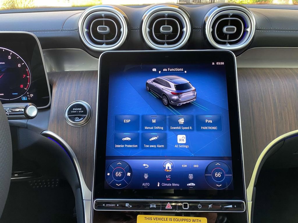 Certified 2025 Mercedes-Benz GLC 300 image 36