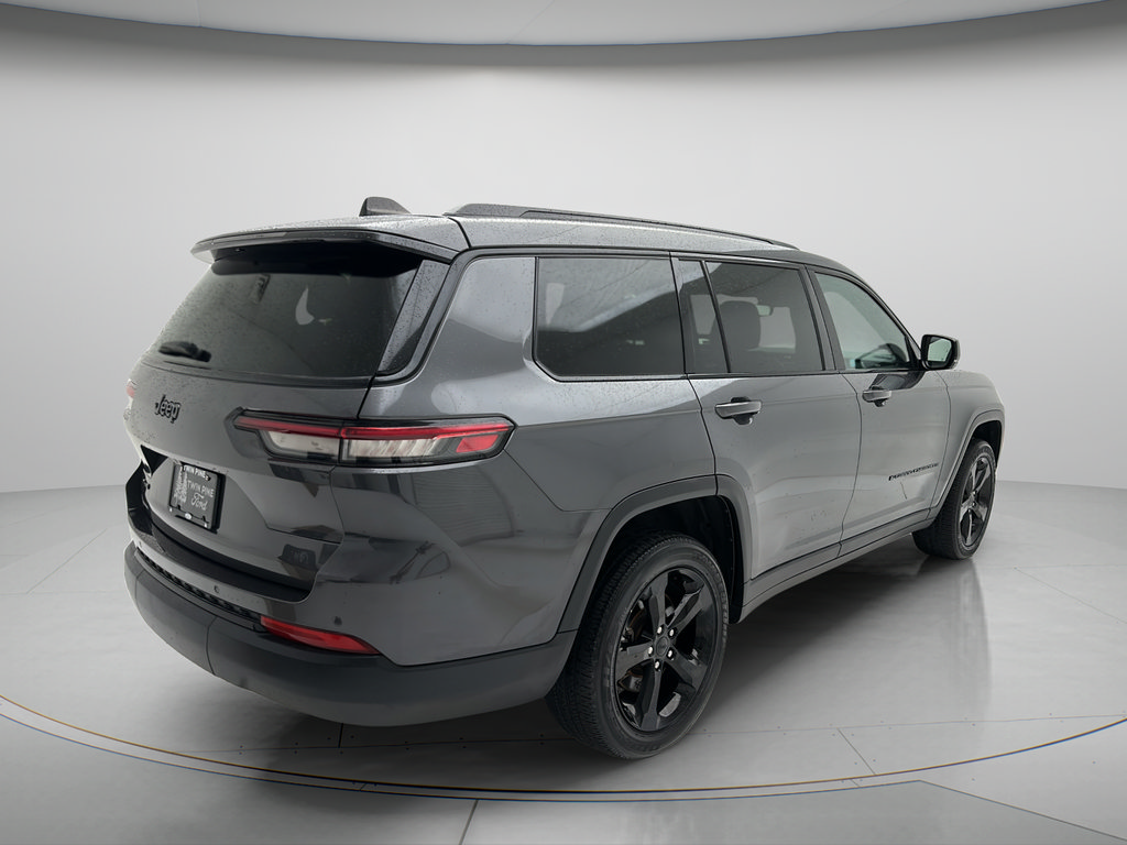 Used 2023 Jeep Grand Cherokee L Laredo AWD/4WD image 3