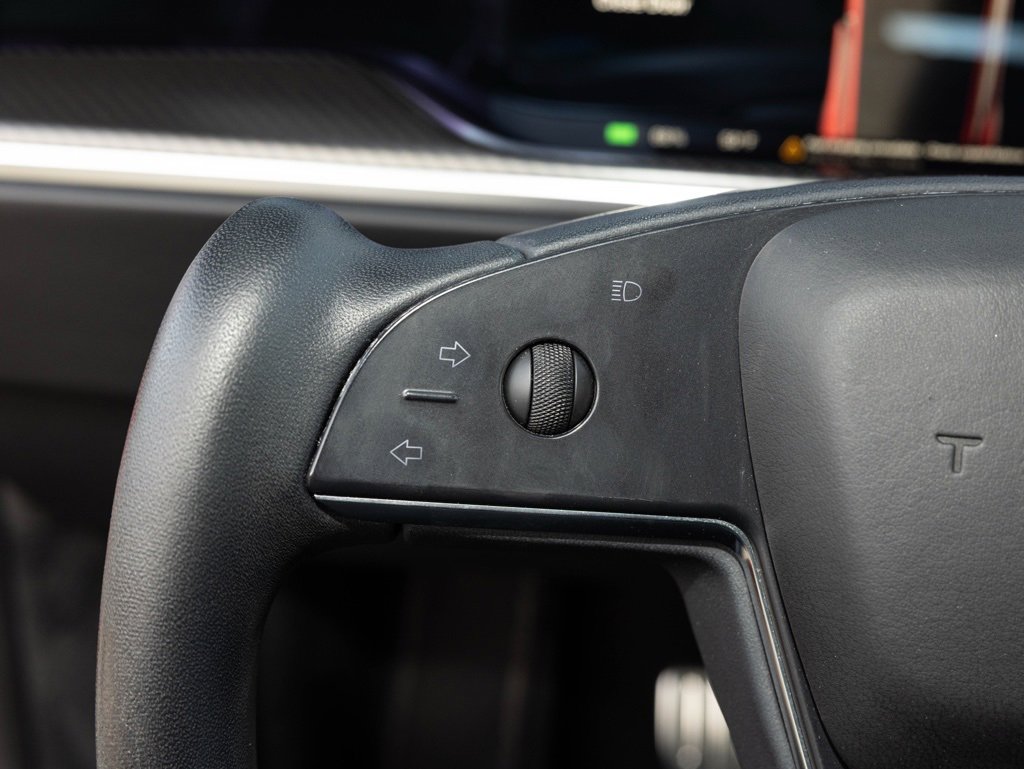 Used 2022 Tesla Model S Plaid image 29