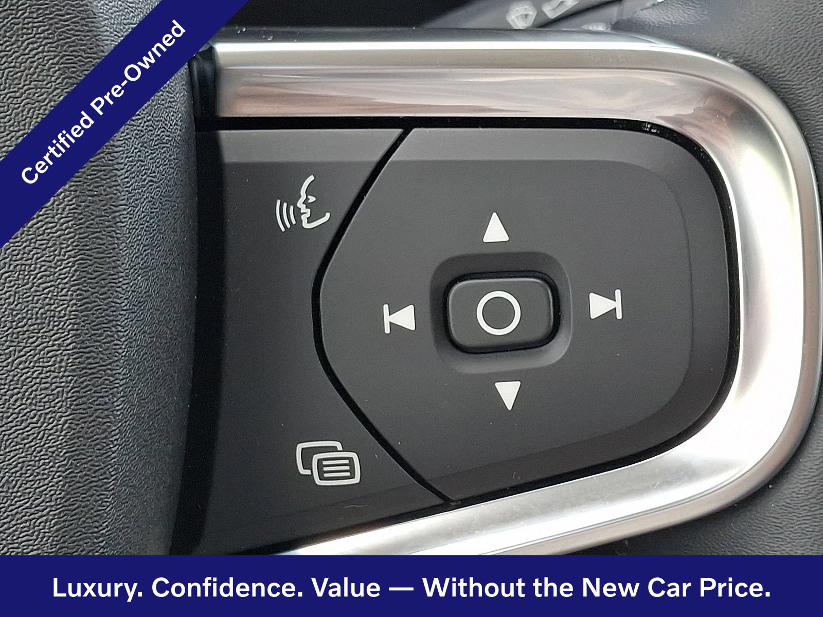 Certified 2025 Volvo XC40 B5 Ultra AWD/4WD image 23