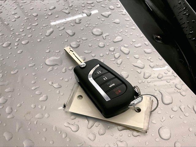Used 2023 Toyota Corolla LE FWD image 9
