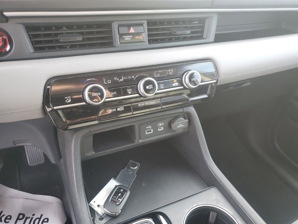 Certified 2024 Honda Pilot LX image 20
