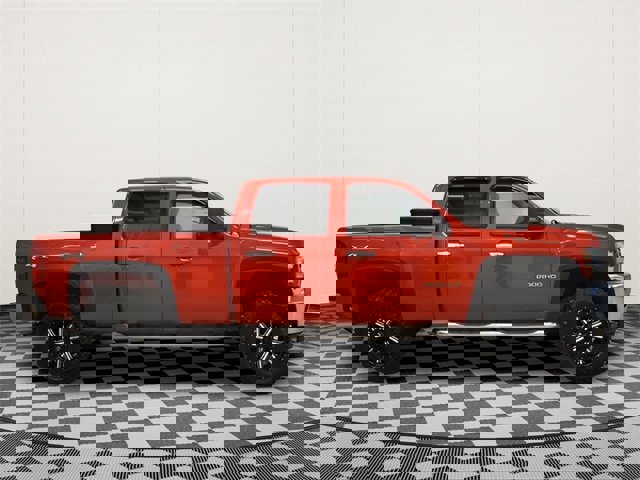 Used 2011 Chevrolet Silverado 2500 LT w/ Interior Plus Package image 2