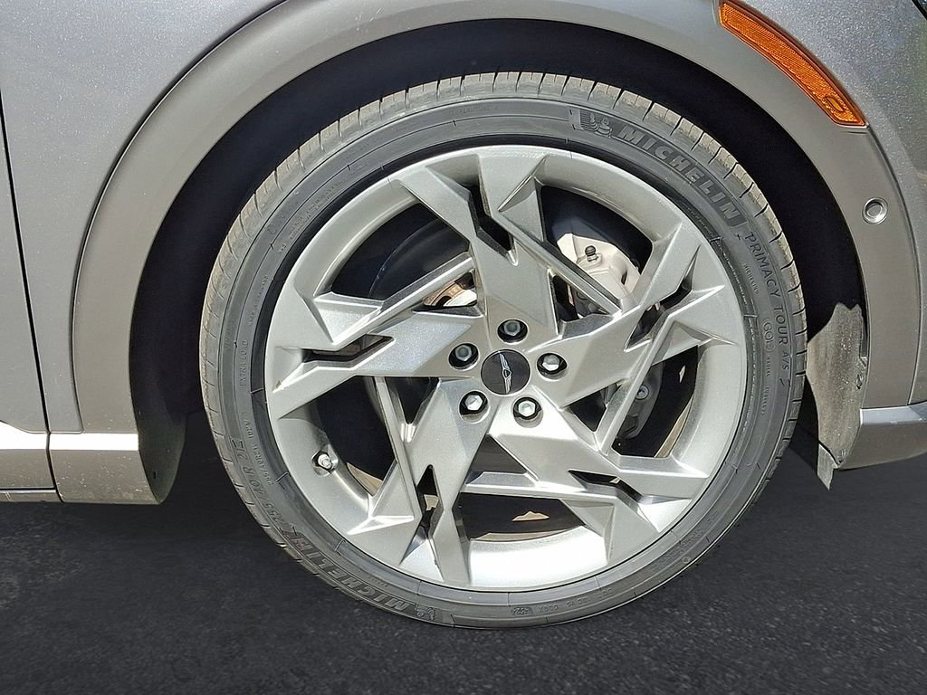 Used 2023 Genesis GV60 Performance image 27