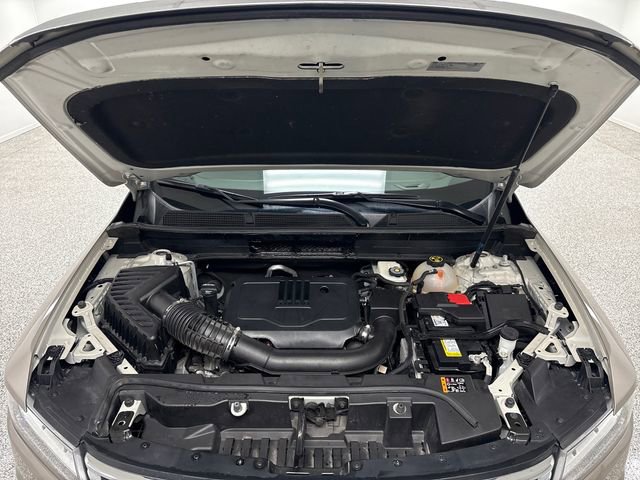 Used 2023 GMC Acadia SLE w/ Driver Convenience Package image 16