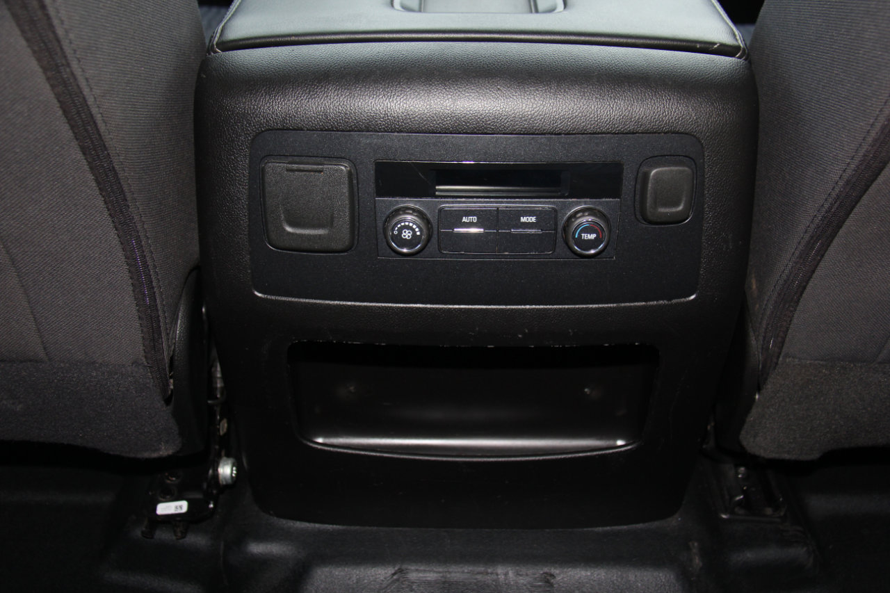 Used 2018 Chevrolet Tahoe 2WD w/ Remote Keyless Entry Package image 17