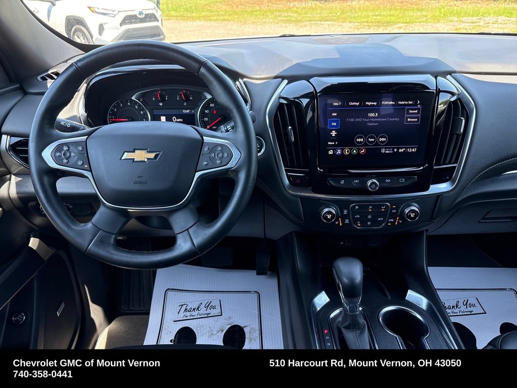 Used 2023 Chevrolet Traverse LT w/ LT Premium Package AWD/4WD image 17