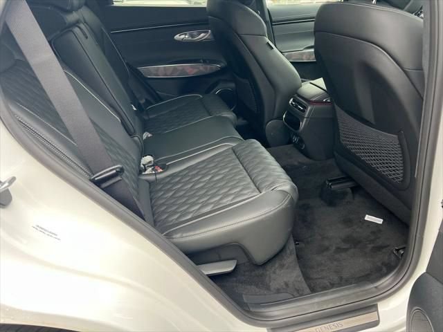 New 2025 Genesis GV70 3.5T Sport w/ Sport Advanced Package AWD/4WD image 15