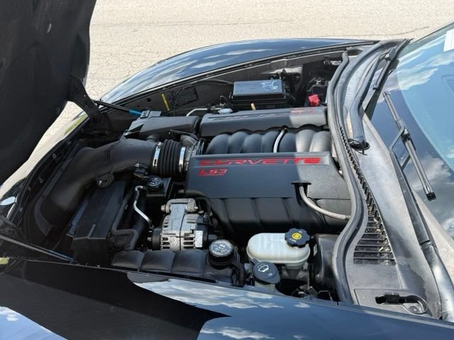 Used 2008 Chevrolet Corvette Coupe w/ Preferred Equipment Group RWD image 3