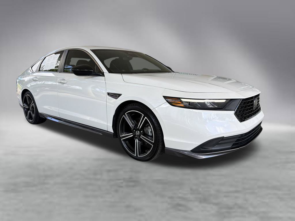 Used 2023 Honda Accord Sport image 2