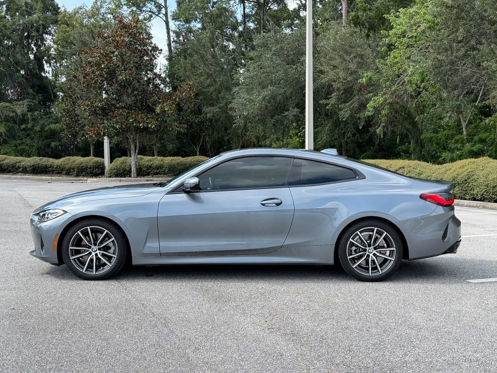 Used 2022 BMW 430i Coupe w/ Convenience Package RWD image 2