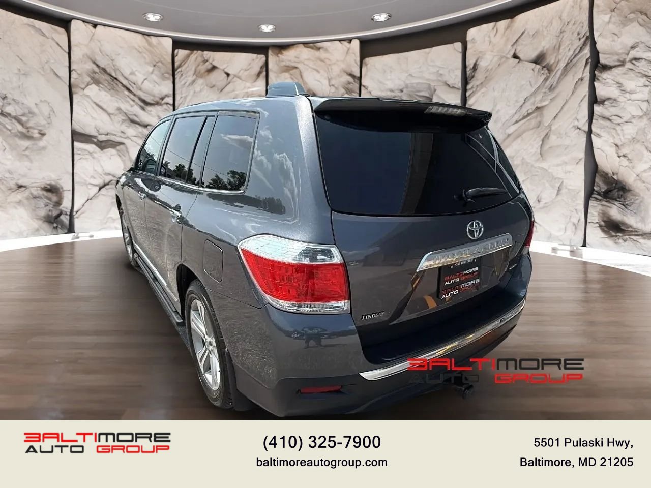 Used 2012 Toyota Highlander Limited w/ Tow Pkg AWD/4WD image 6