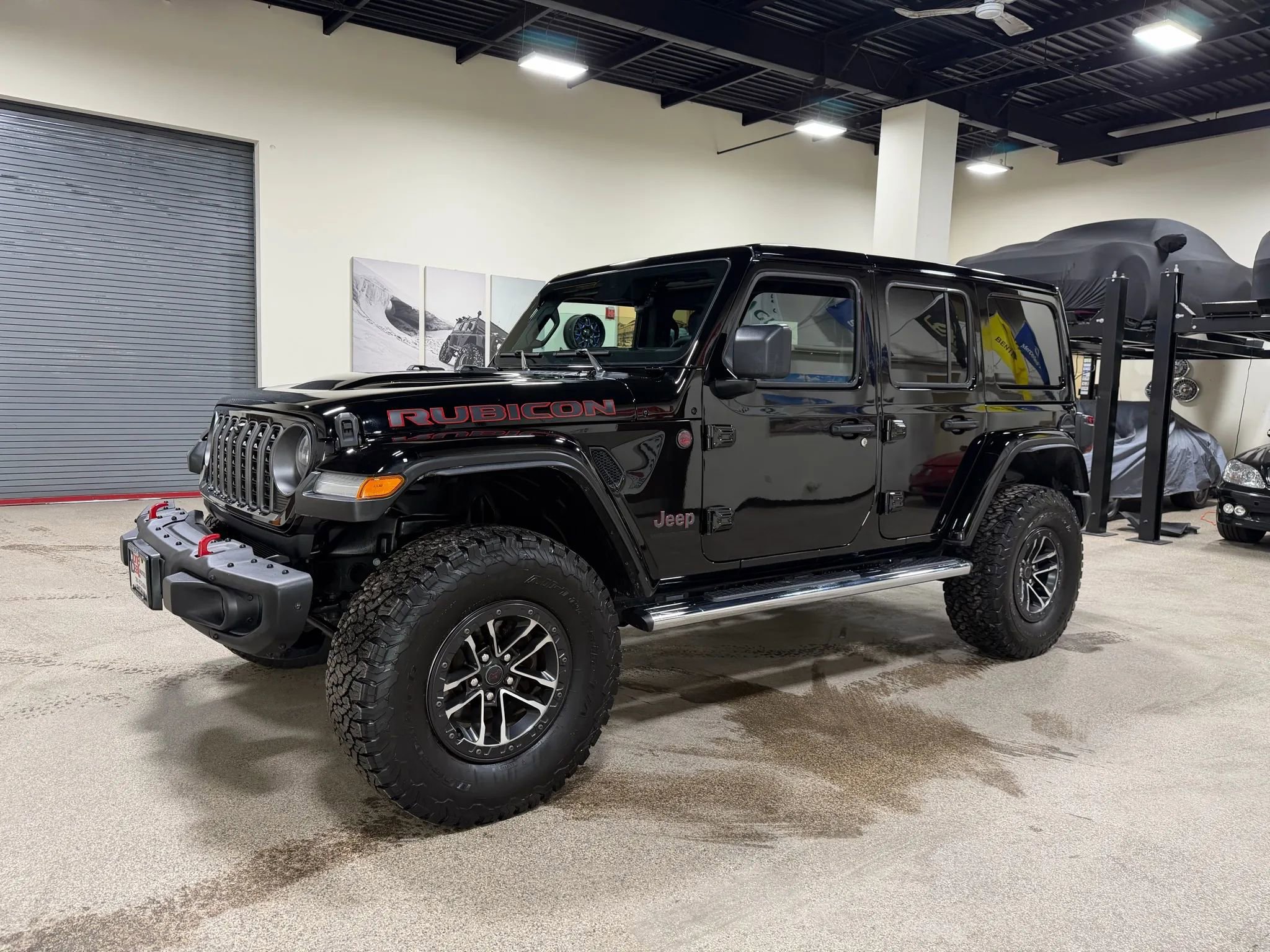 Used 2024 Jeep Wrangler Unlimited Rubicon image 9