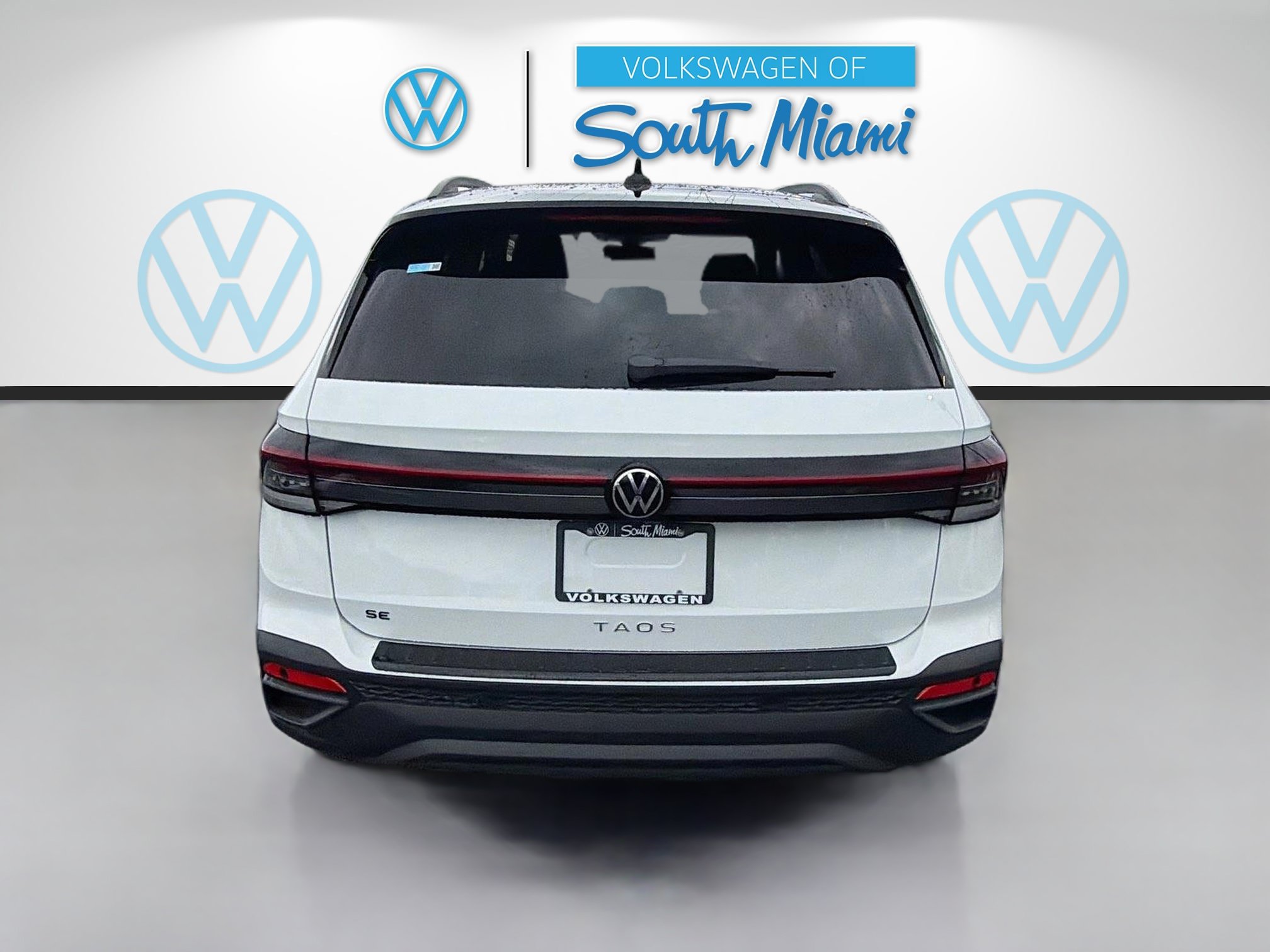 New 2026 Volkswagen Taos SE FWD image 6