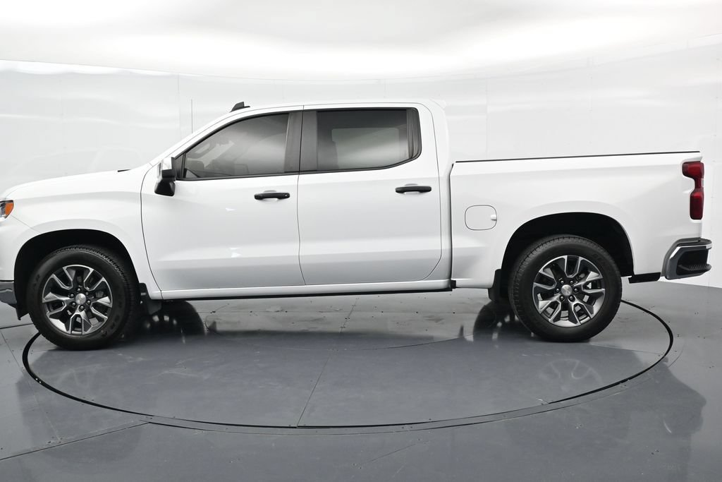 Used 2024 Chevrolet Silverado 1500 LT RWD image 2
