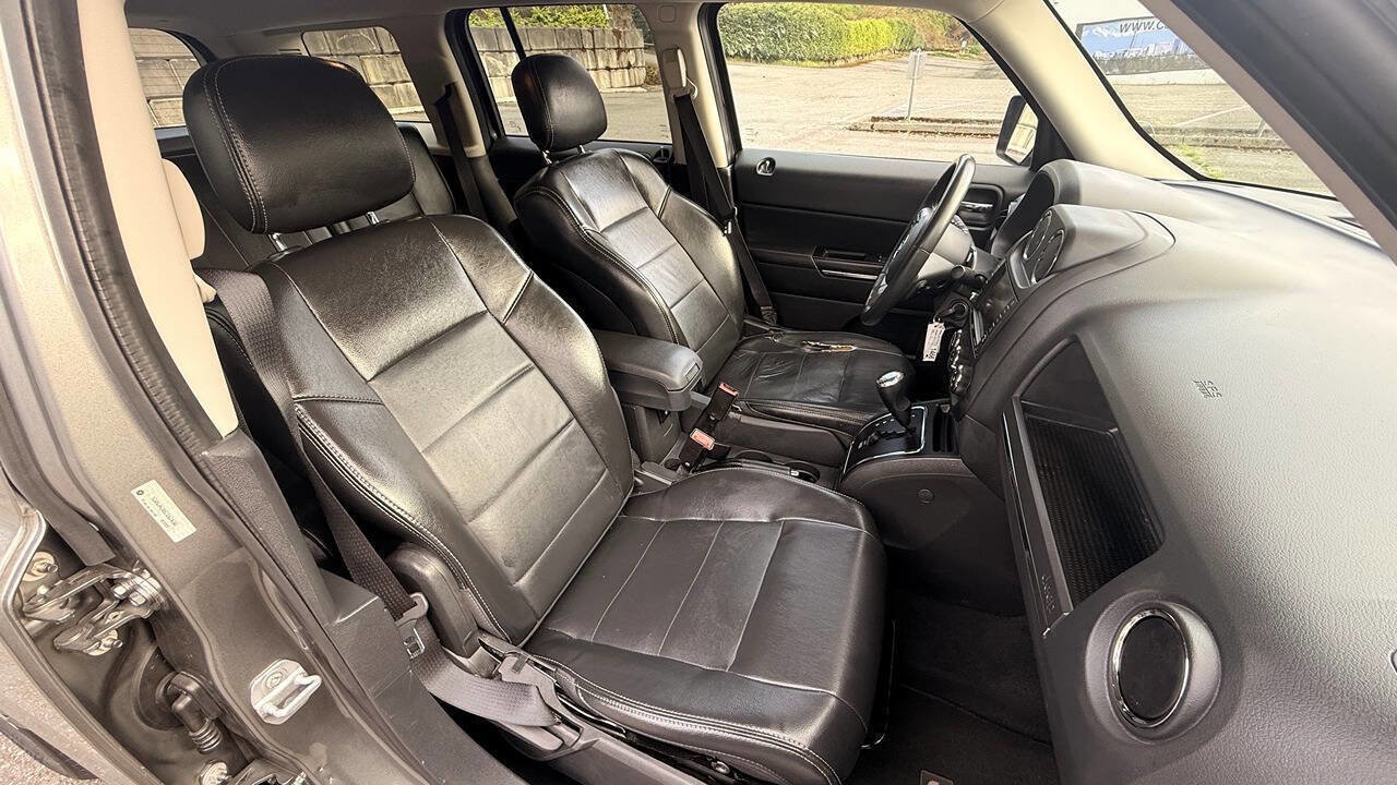 Used 2012 Jeep Patriot Limited w/ Sun/Sound Group AWD/4WD image 20