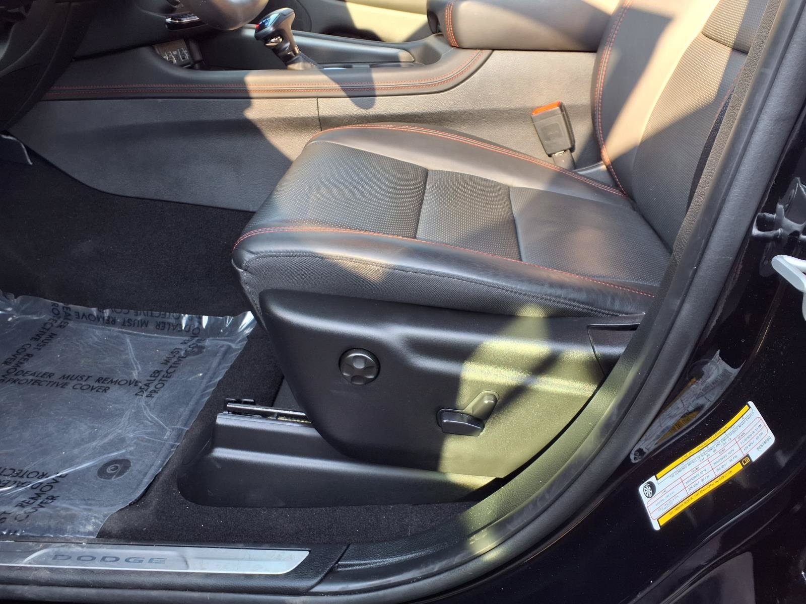 Used 2025 Dodge Durango GT AWD/4WD image 15