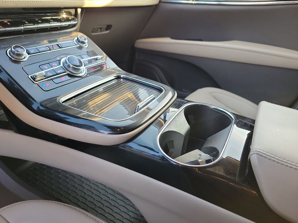 Certified 2023 Lincoln Nautilus FWD w/ Premium Package image 29