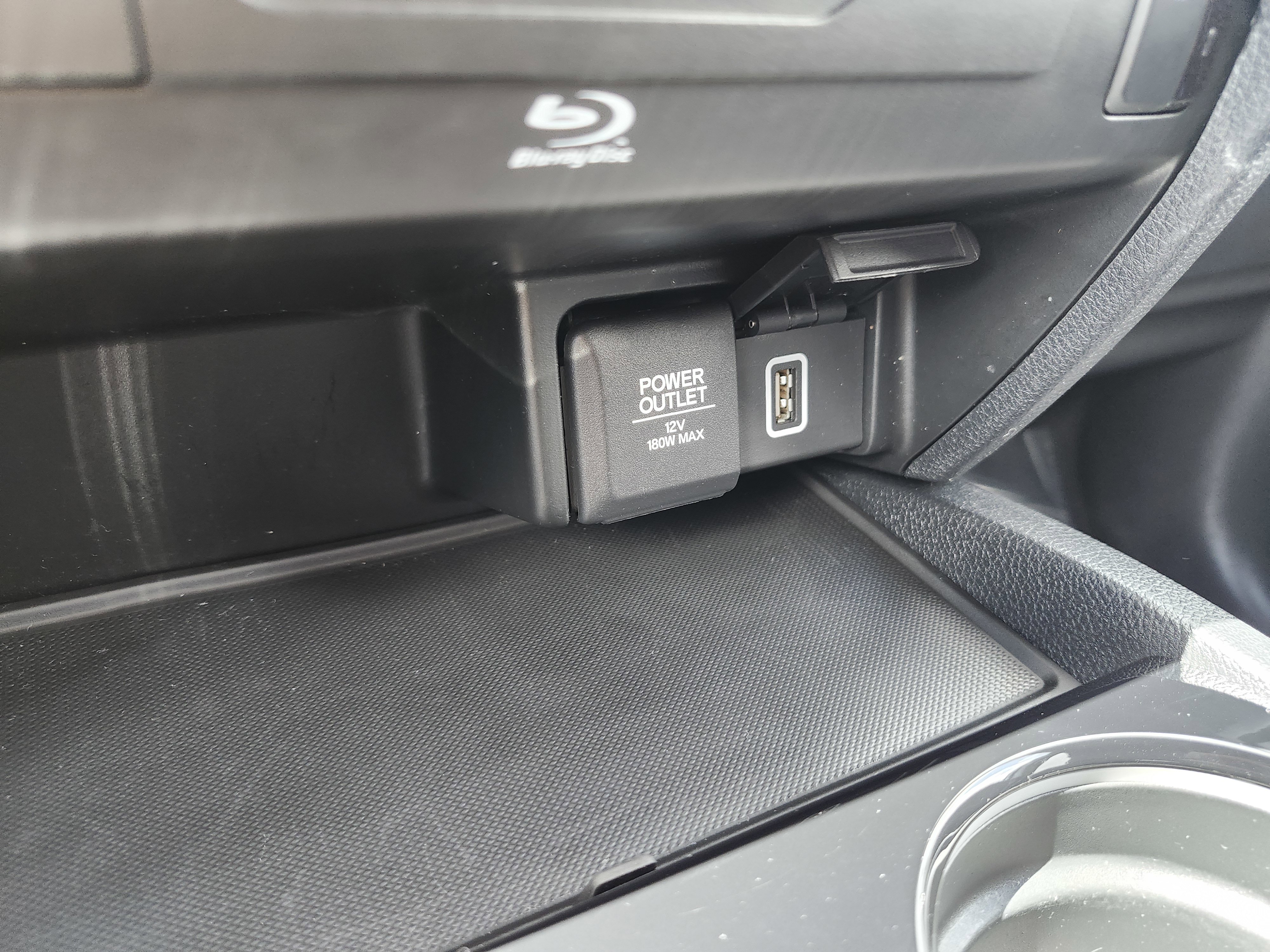 Used 2021 Honda Pilot Touring image 9