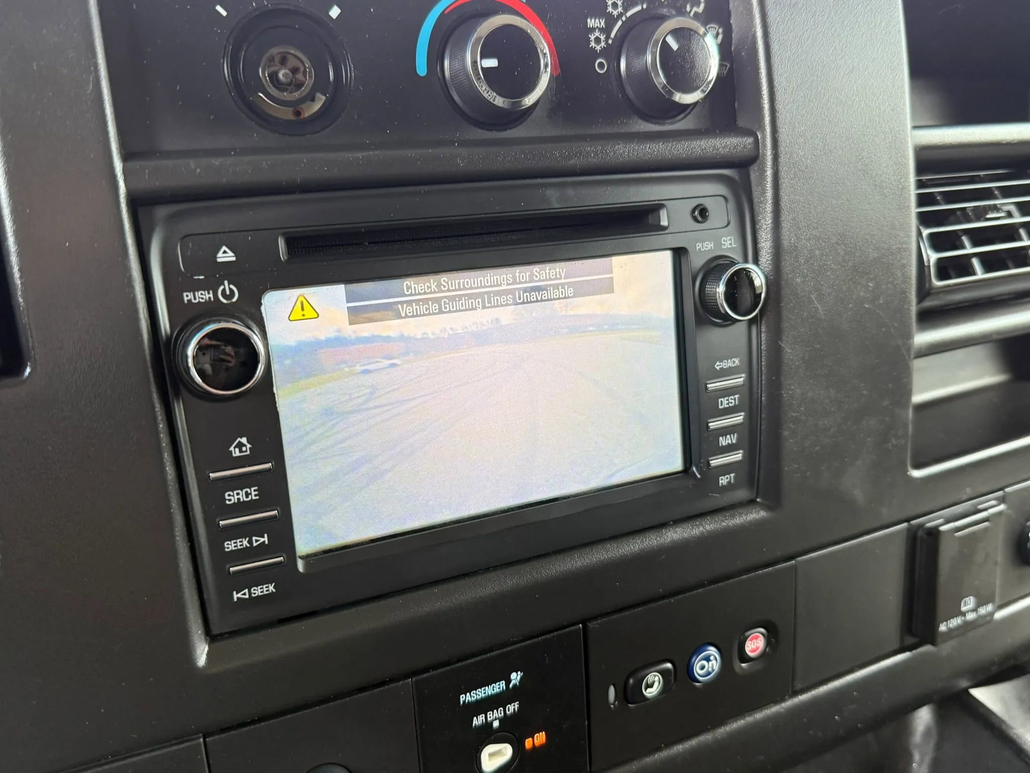 Used 2016 Chevrolet Express 2500 image 27