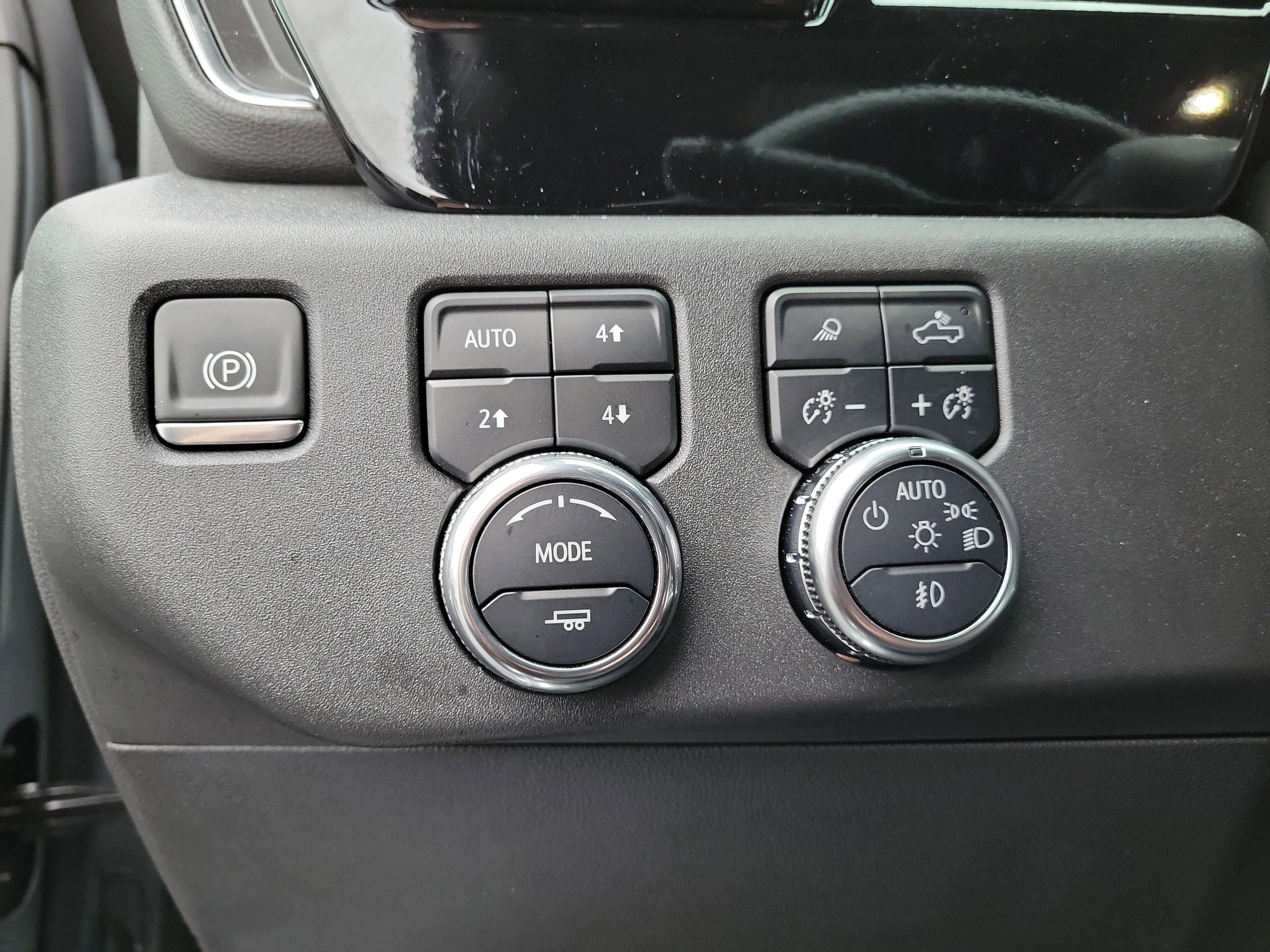 Used 2025 GMC Sierra 1500 SLT w/ SLT Premium Plus Package image 24