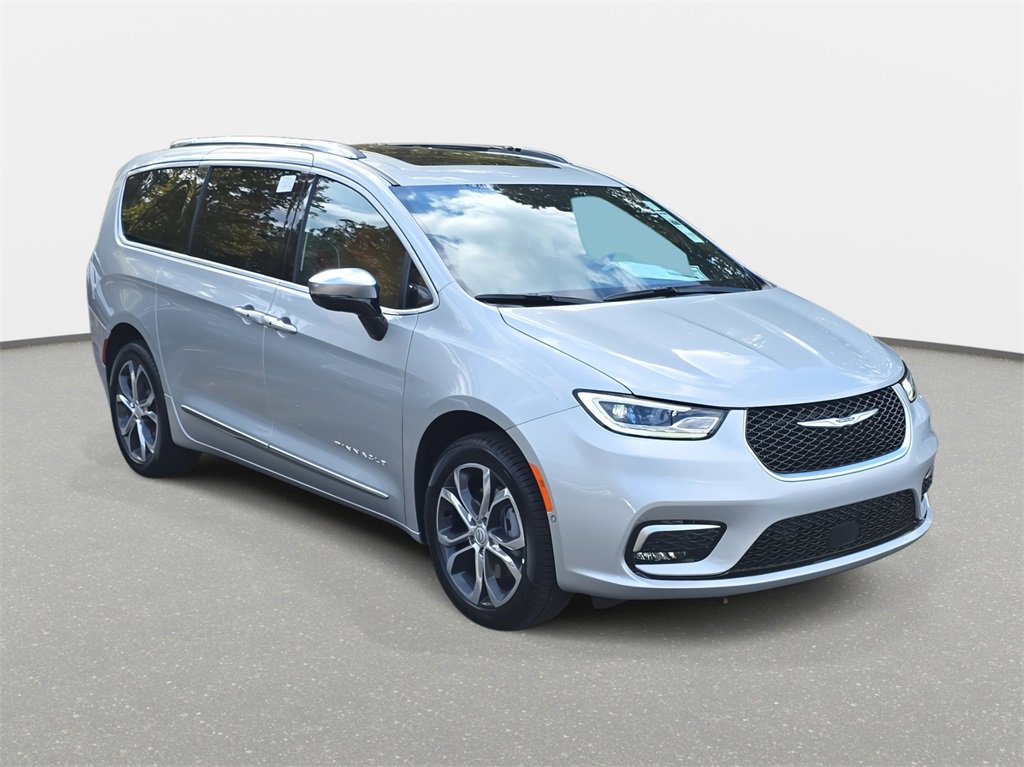 New 2026 Chrysler Pacifica Pinnacle w/ Trailer Tow Group image 3