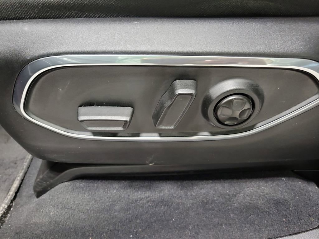 Used 2023 Jeep Wagoneer 4WD image 68