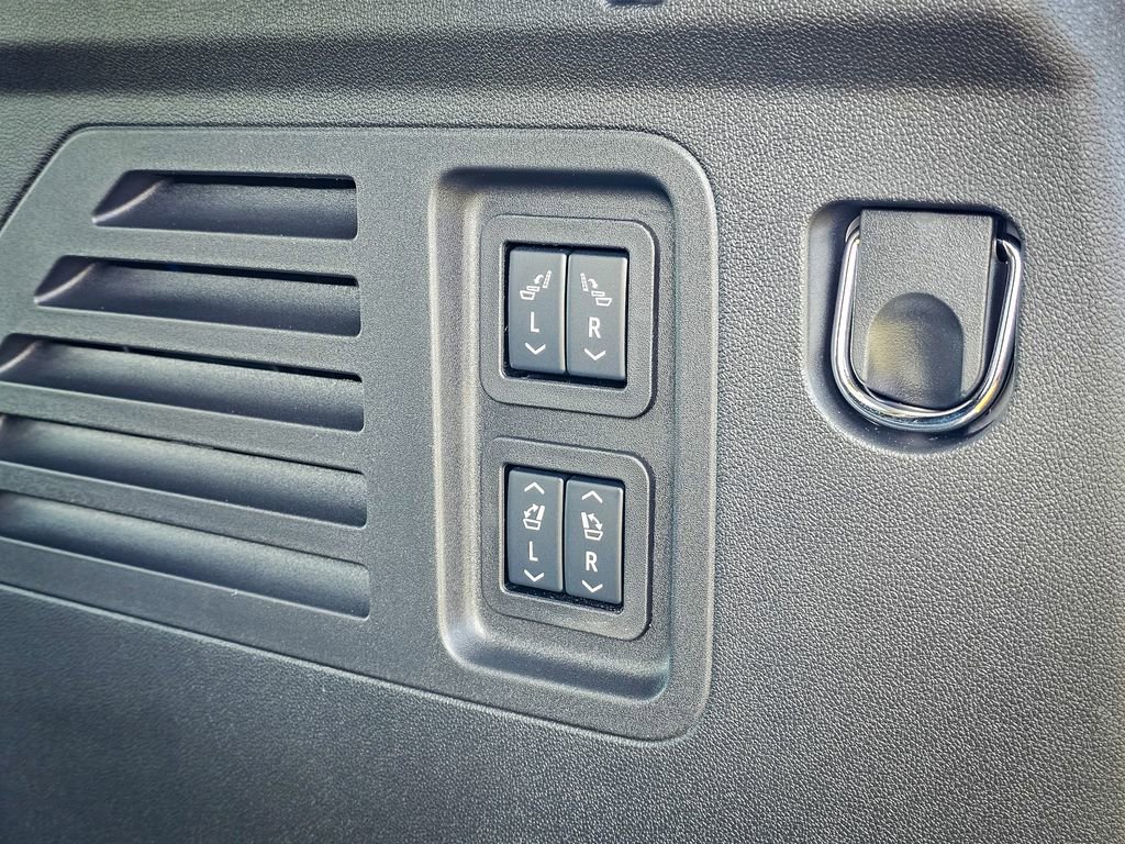 New 2026 Buick Enclave Sport Touring w/ Power Package image 41