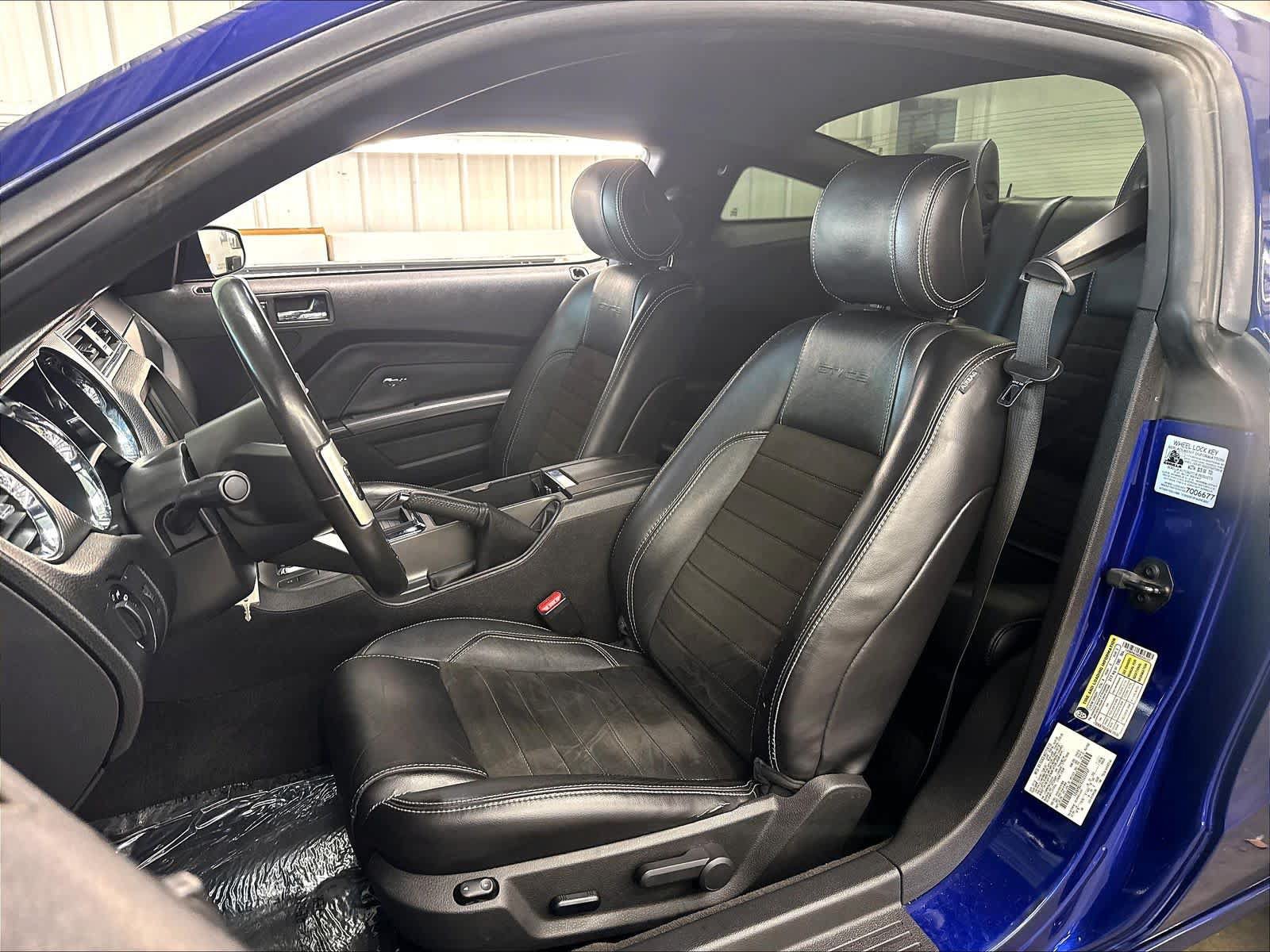 Used 2013 Ford Mustang GT Premium w/ Electronics Pkg RWD image 21