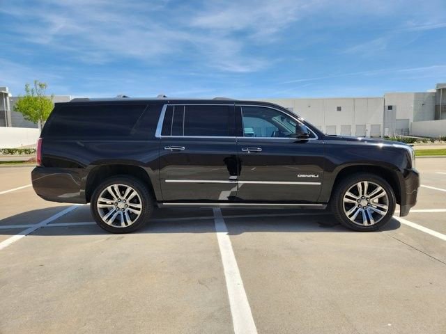 Used 2019 GMC Yukon XL Denali w/ Denali Ultimate Package AWD/4WD image 4