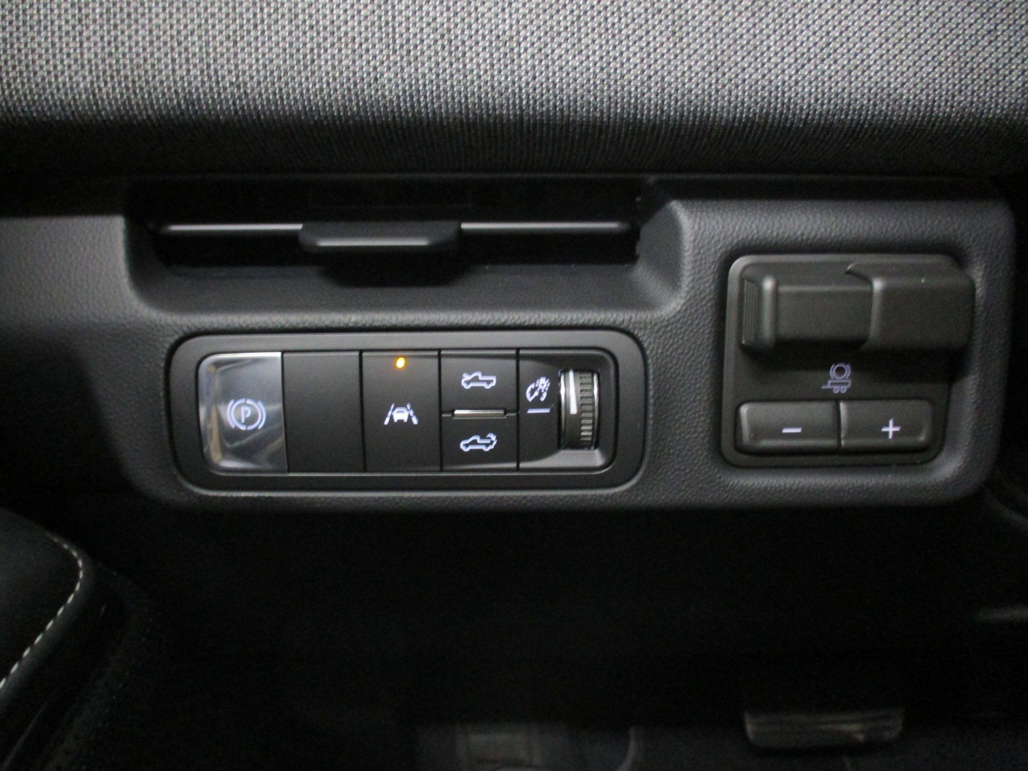 New 2026 GMC Sierra EV Elevation image 23