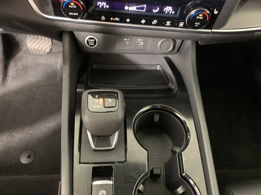 Used 2023 Nissan Rogue SV w/ SV Premium B Package image 25