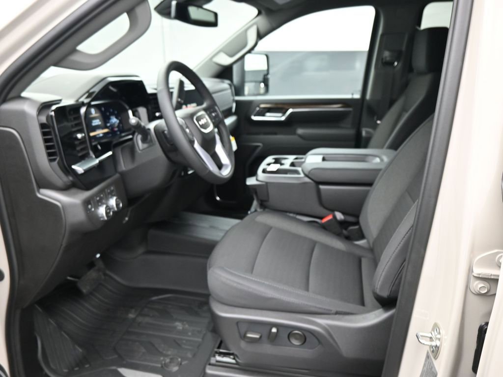 New 2026 GMC Sierra 3500 SLE w/ SLE Value Package image 9